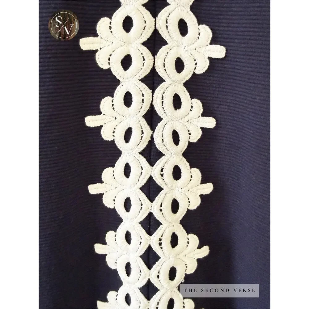 Lilly Pulitzer Calista Navy Dress With White Lace Accent Size Large - Picture 8 of 11